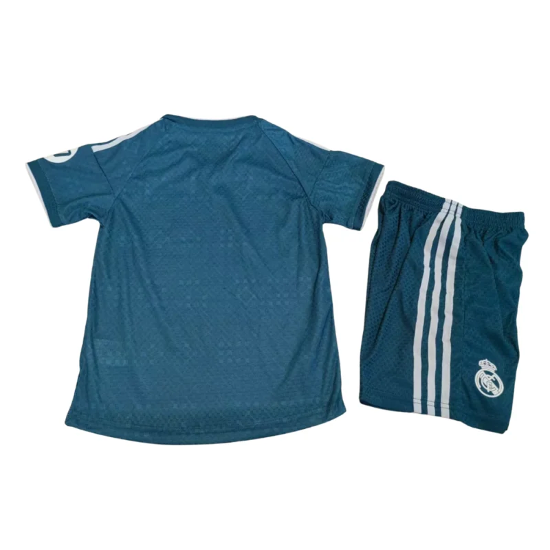151-1.webp Real Madrid Uit Set 2026/27 Kids